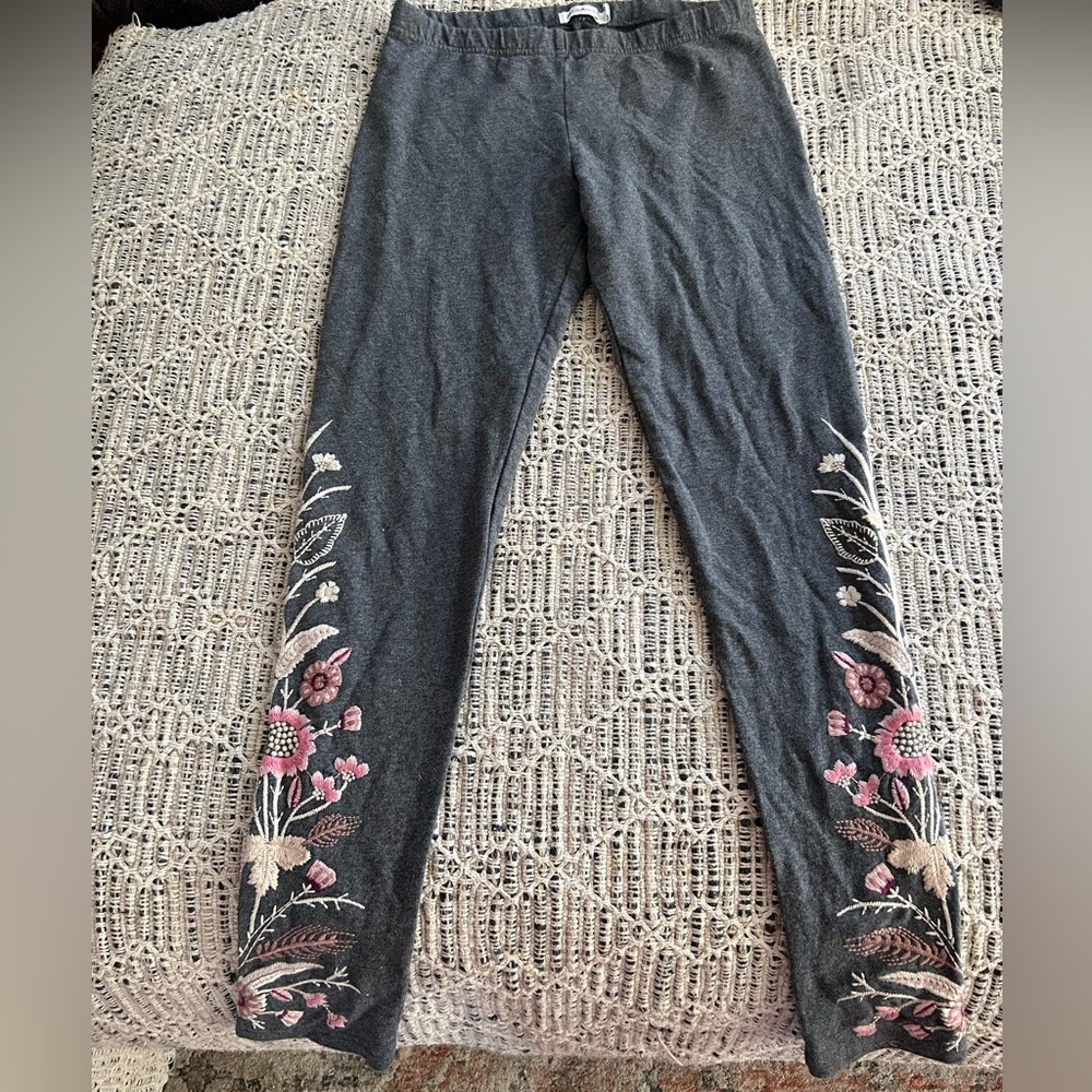 Johnny Was embroidered leggings size XS